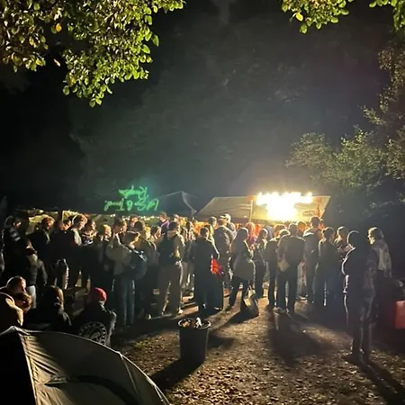 Beer Base-camp 'basic Package' Oktoberfest Camping, With Free Welcome Beer And Traditional Lederhosen-dirndl Shop Kemp Mnichov