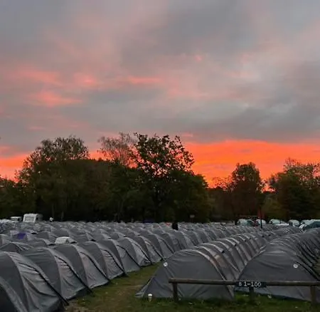Beer Base-camp 'basic Package' Oktoberfest Camping, With Free Welcome Beer And Traditional Lederhosen-dirndl Shop Kemp *